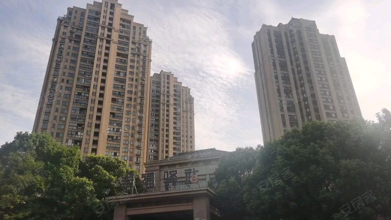 玲珑湾花园七,八区