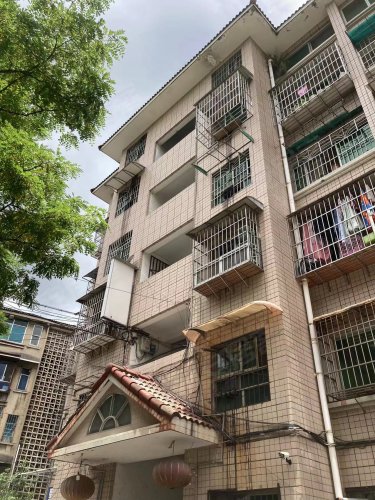 霞晖路31号,33号小区(原霞晖路12号),霞晖路31,33号 - 贵阳霞晖路31号