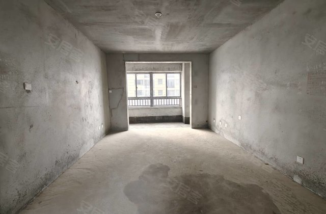 盛唐南路安置小区3室2厅126㎡45万二手房图片