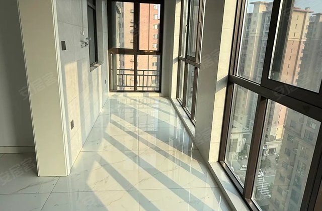 一品锦绣山河3室2厅124㎡48.8万二手房图片