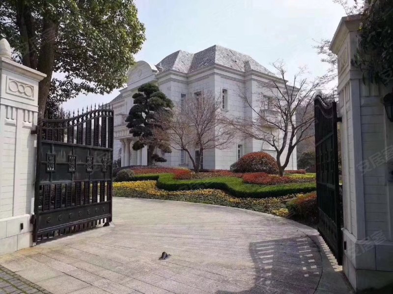 世茂佘山庄园(二期)