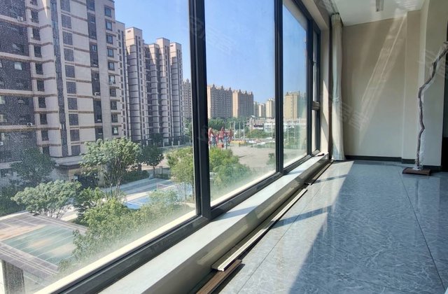 万科峯汇4室2厅165㎡89.8万二手房图片