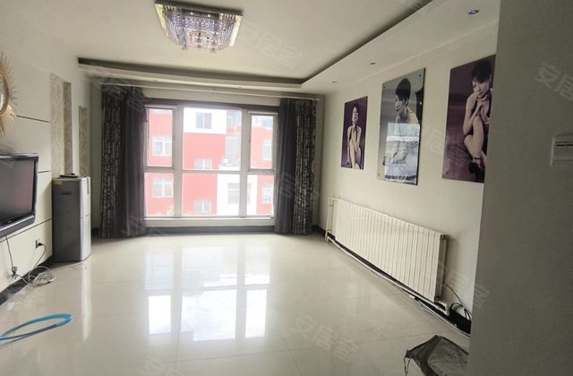 逸城浅水湾3室2厅135.96㎡53万二手房图片