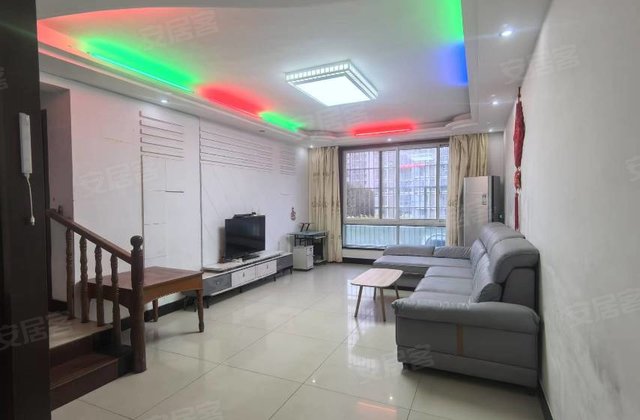 宇峰花园3室2厅135㎡26万二手房图片