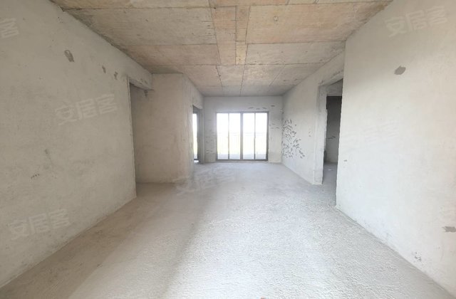 万山汇景4室2厅141㎡66.8万二手房图片
