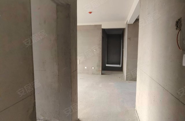 鲁清嘉苑4室2厅147.03㎡89万二手房图片