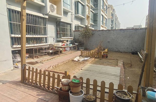 绿苑居民小区4室2厅122㎡79.9万二手房图片