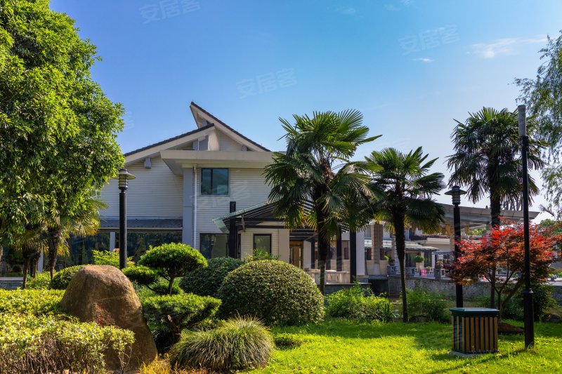 绿城龙王溪小镇