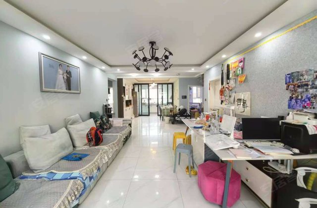 金瑞翡翠湾4室2厅142㎡88.8万二手房图片