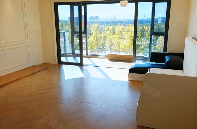 润玺臺观雲3室2厅126.34㎡199万二手房图片