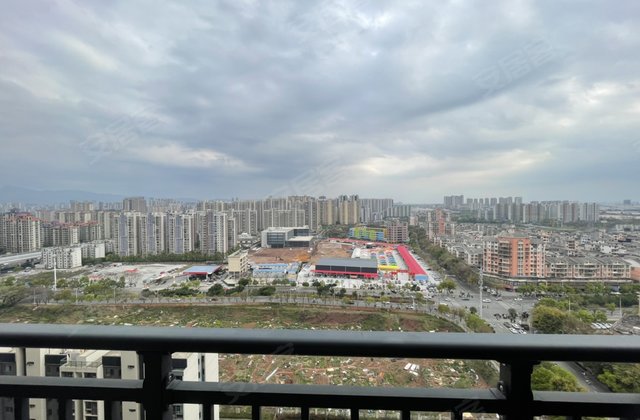 本周优选笋盘丨首排视野精装电梯边套通透3房丨万达商圈天骄铭俯