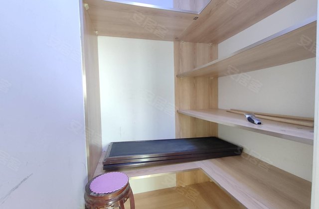 御湖湾3室2厅117㎡42万二手房图片