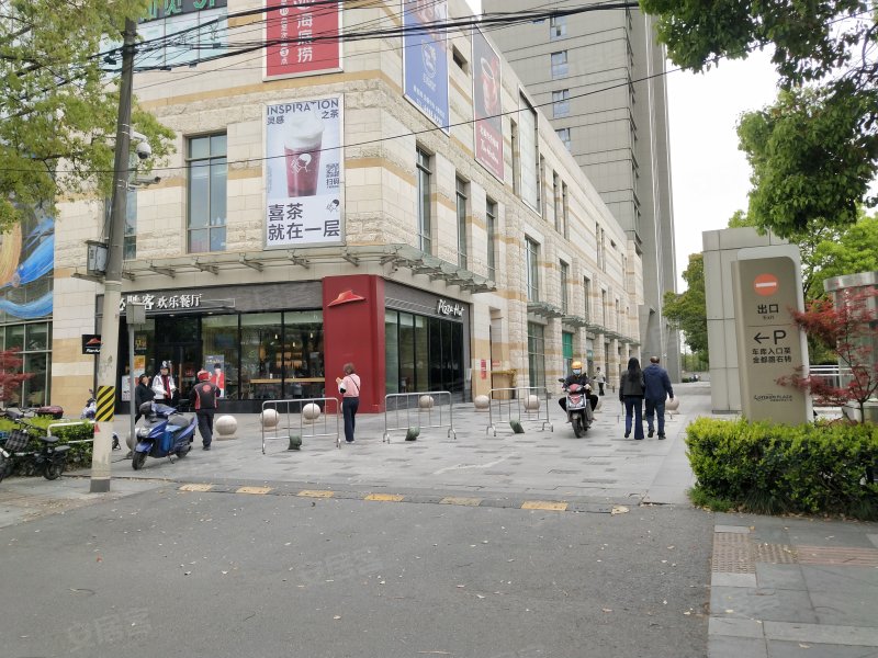 龙盛国际商业广场 