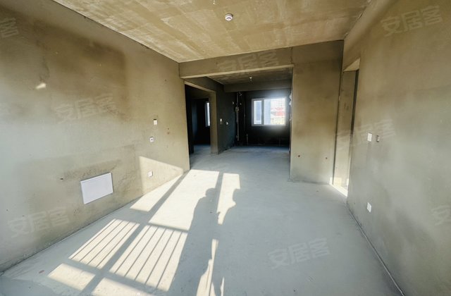 信泰泰宏国际3室2厅108㎡99.8万二手房图片