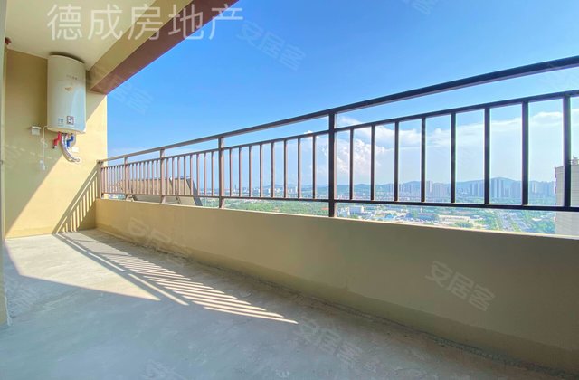 鲁商金茂观海印象3室2厅125㎡94.5万二手房图片