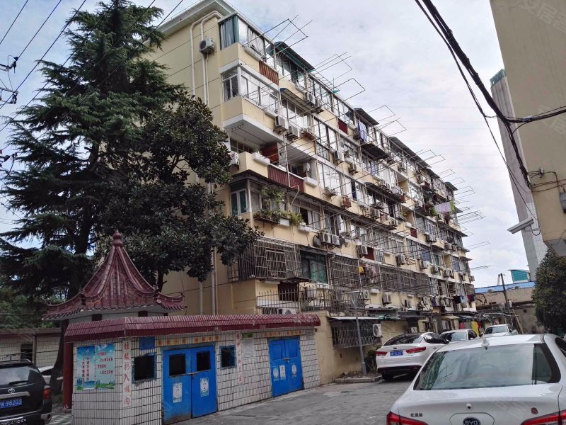 淞滨路77弄小区 