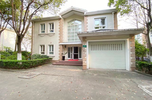 166390元/10000万品质小区近地铁独栋别墅长宁西郊公园河路2000弄