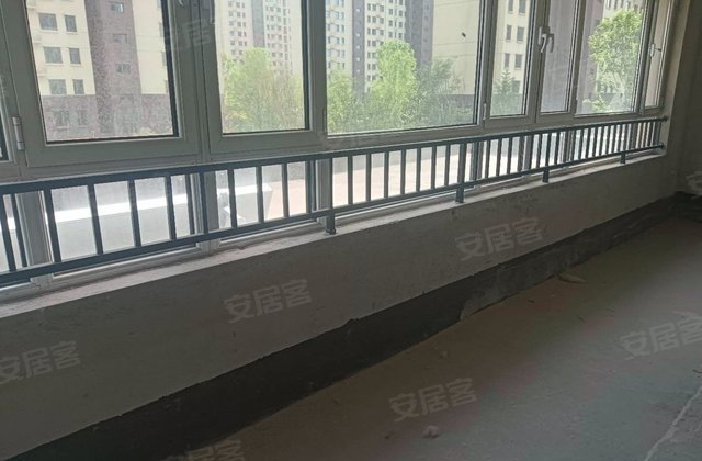 南湖名门4室2厅160㎡86万二手房图片