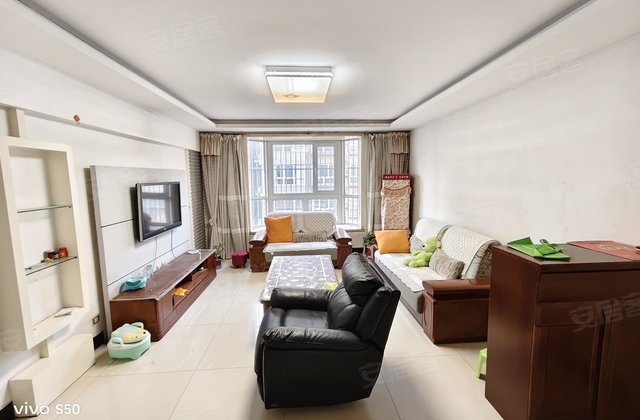 禹香苑3室2厅128㎡52万二手房图片