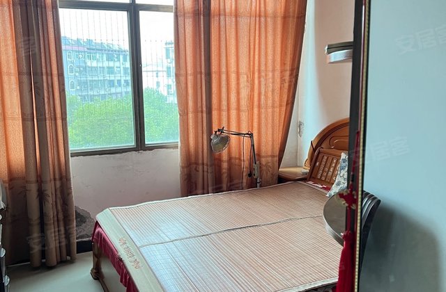 文苑小区3室2厅123.8㎡68万二手房图片