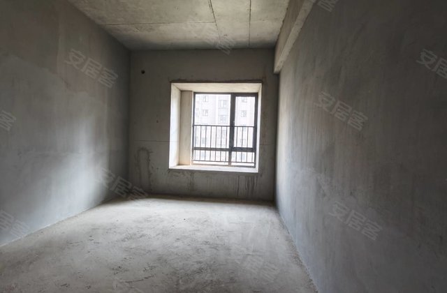 碧桂园凤林苑4室2厅136㎡56.8万二手房图片