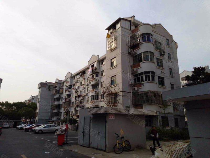 思凡花苑二街坊 