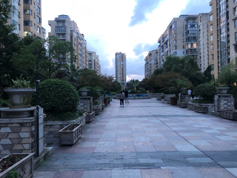 东湖大郡(一期西区)