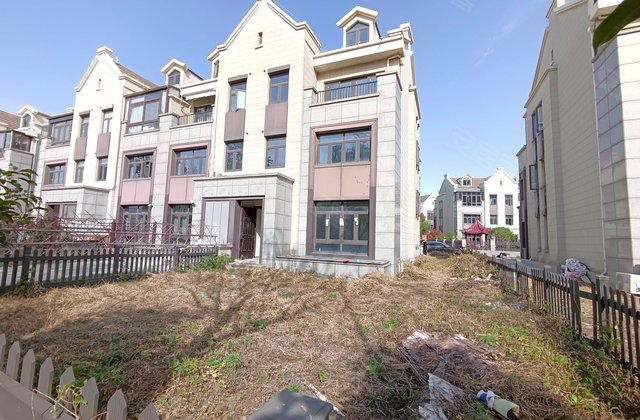 虹桥宝龙城二期别墅