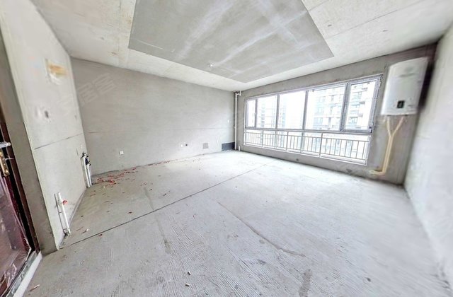       河西 四季花城 中间楼层 现房 看房方便