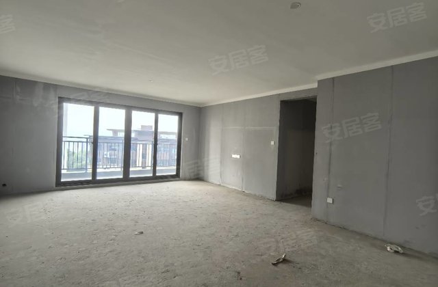 碧桂园繁花里4室2厅143㎡92.8万二手房图片