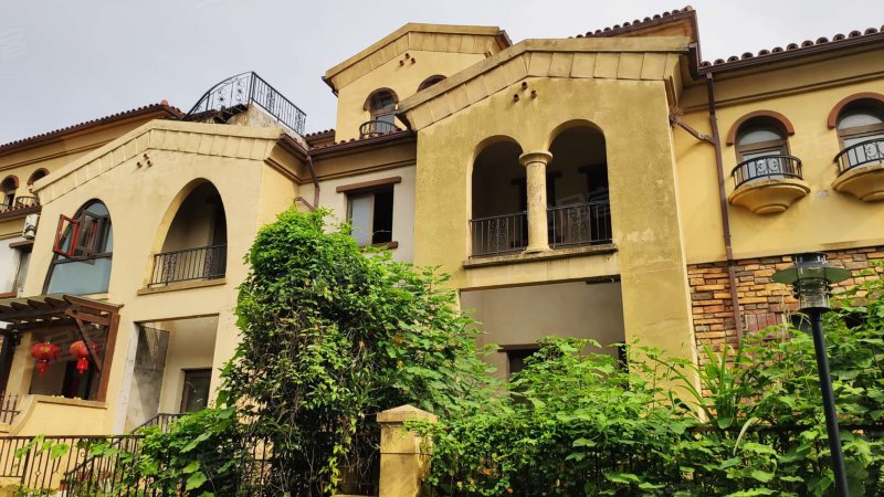 保利国际高尔夫花园