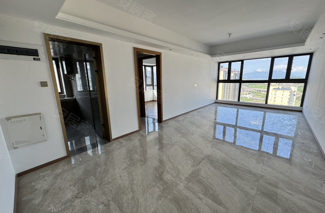 世林外滩4室2厅123㎡166万二手房图片