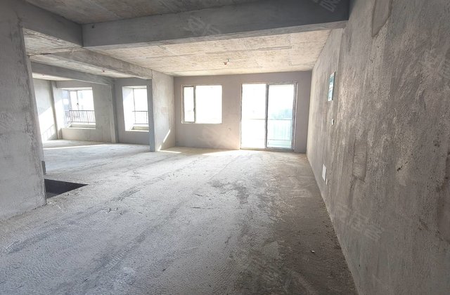 东泰壹号院3室2厅132㎡49万二手房图片