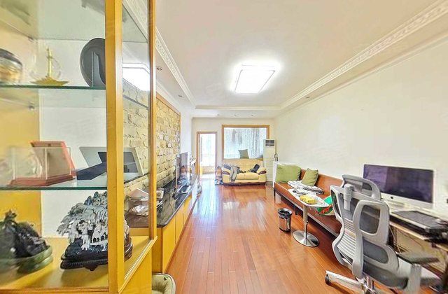 绿都园4室2厅155.08㎡148万二手房图片