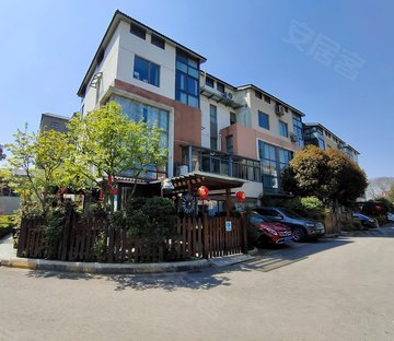 新港名城花园(别墅) 交通便利 低容积 已加盖一层 环境优美