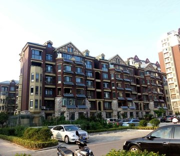 磊鑫伊顿  复试顶加阁 带大露台 阳光房 满五   随时看房