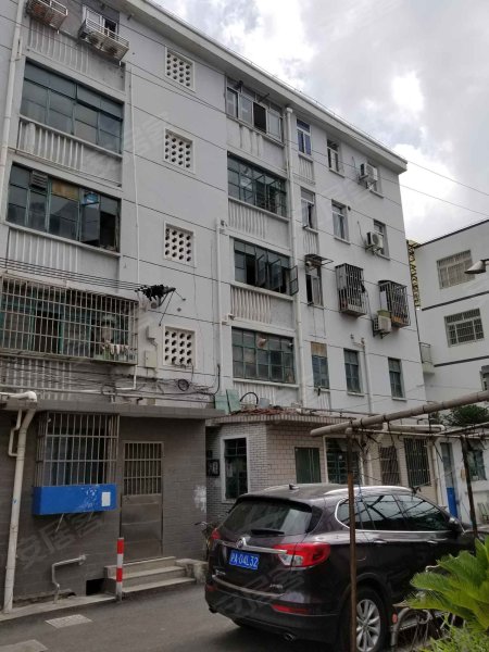 城南路374弄小区 