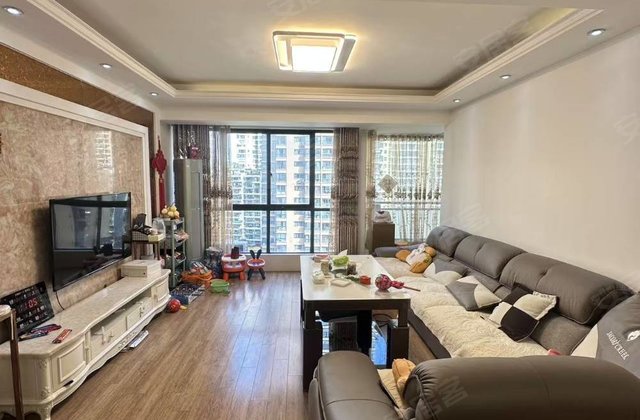 兰乔圣菲4室2厅140㎡108万二手房图片