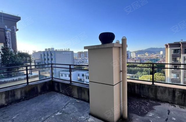 锦辉茶源广场5室4厅196㎡175万二手房图片