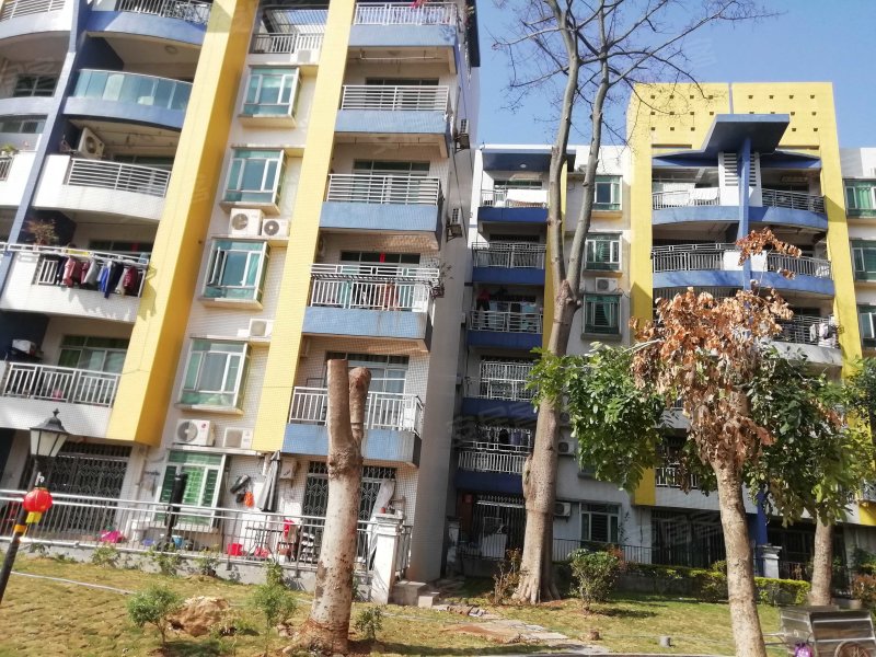 丽湖山庄3室2厅2卫