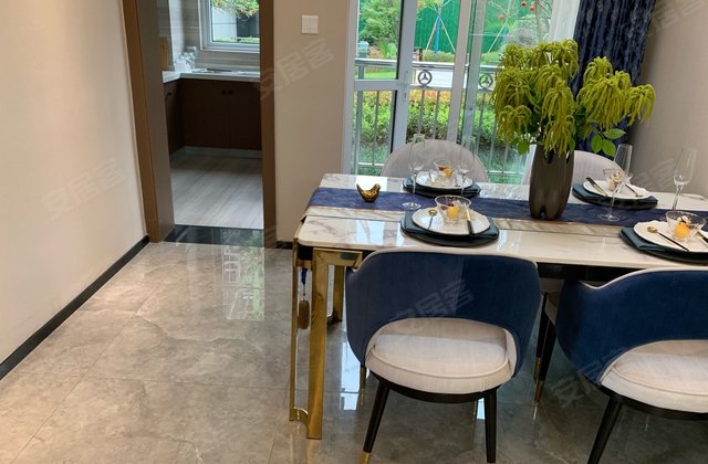 泸州房产网>泸州小区>古蔺小区>金兰广场小区>阳光云墅>