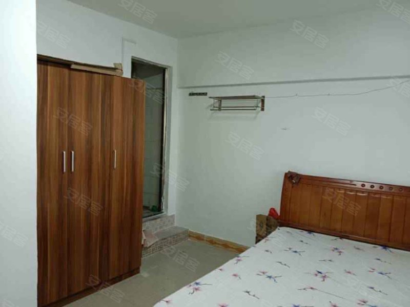 鑫龙大厦3室2厅2卫