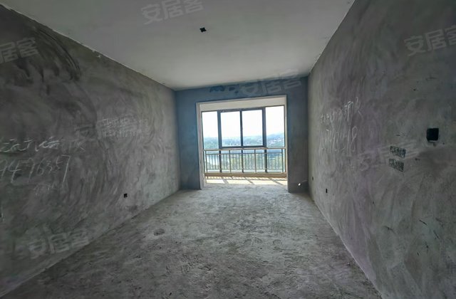 荣泰春湖圣岛3室2厅95㎡43万二手房图片