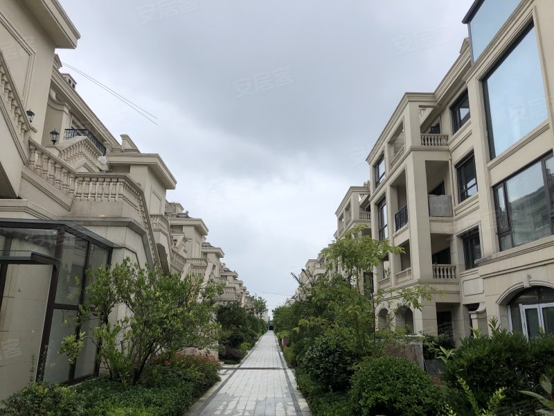 绿地太湖东岸花园(别墅)