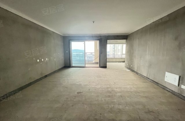 荣盛华府一区5室2厅220㎡265万二手房图片