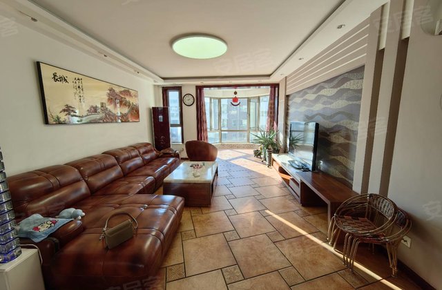 新星壹品3室2厅164㎡125万二手房图片