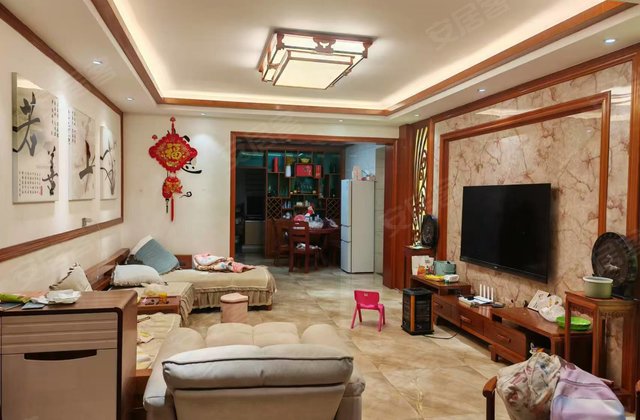 龙泽丰园3室2厅138㎡56万二手房图片