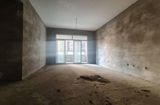 简阳城南满五电梯套三房 拎包入住 首付二十多万老城区金域华庭88万3