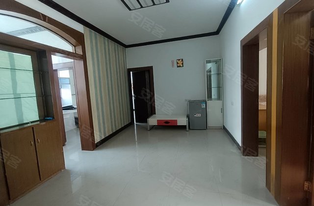 金泰豪庭3室1厅64㎡26.8万二手房图片