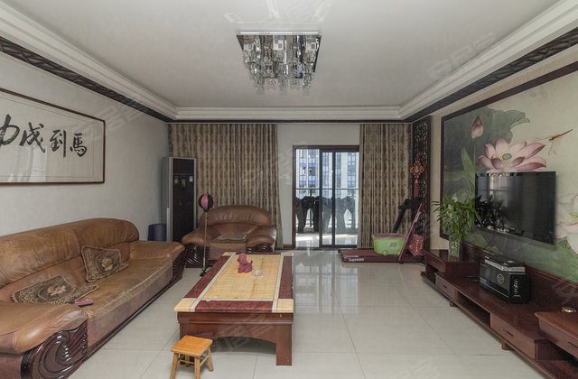 银马公寓3室2厅168.5㎡366万二手房图片